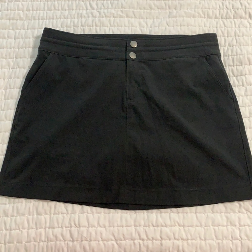 Athletic skirt